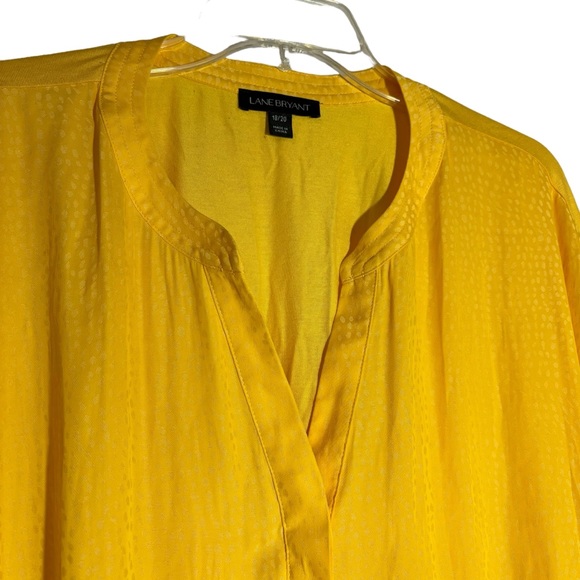 Lane Bryant V-neck short cuffed sleeve yellow blouse women’s size 18/20 - Picture 2 of 9